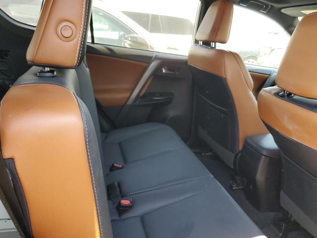 2018 TOYOTA 025FD25 2T3NFREV1JW430808