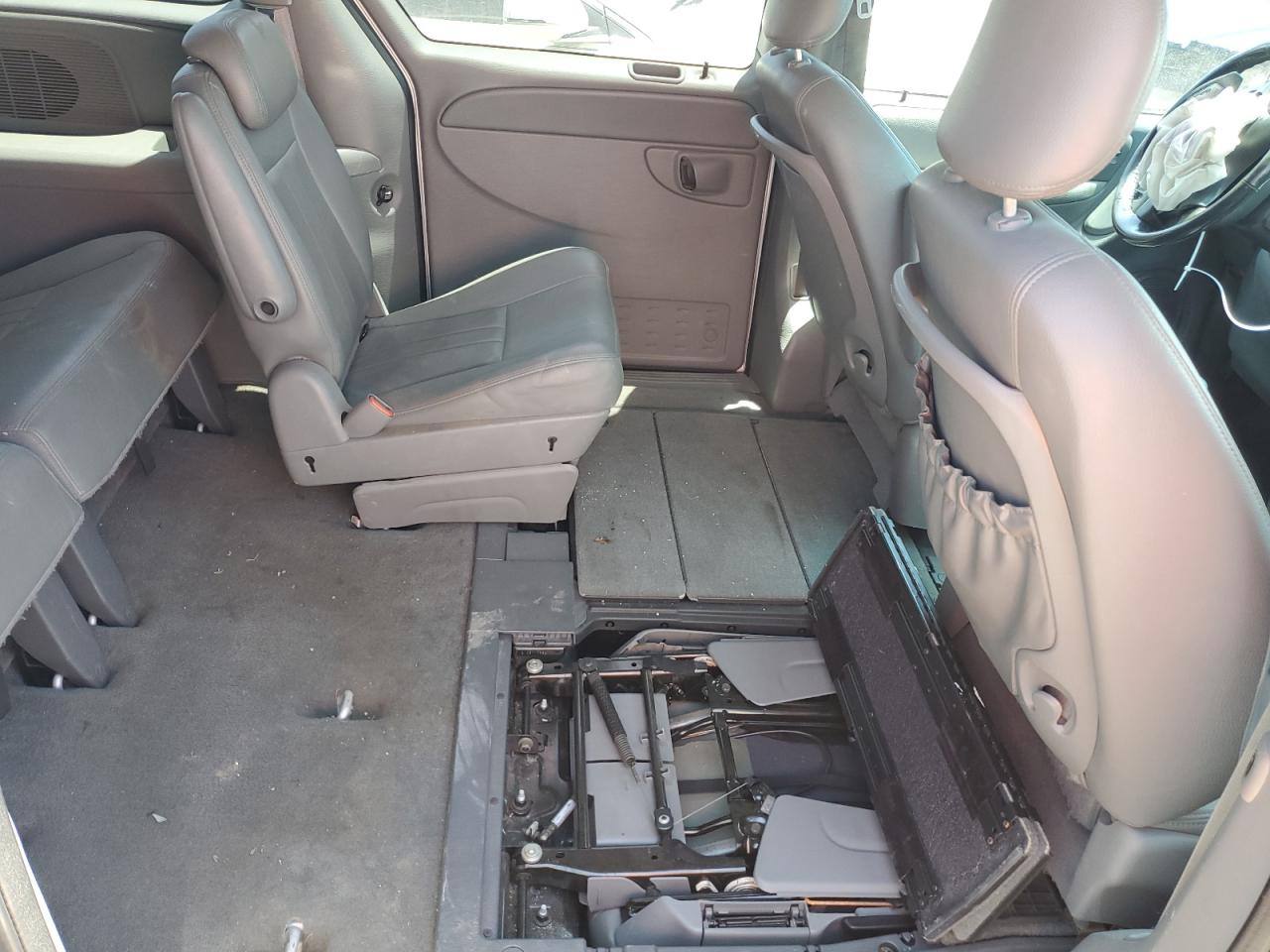 2A4GP54L86R631275 2006 Chrysler Town & Country Touring