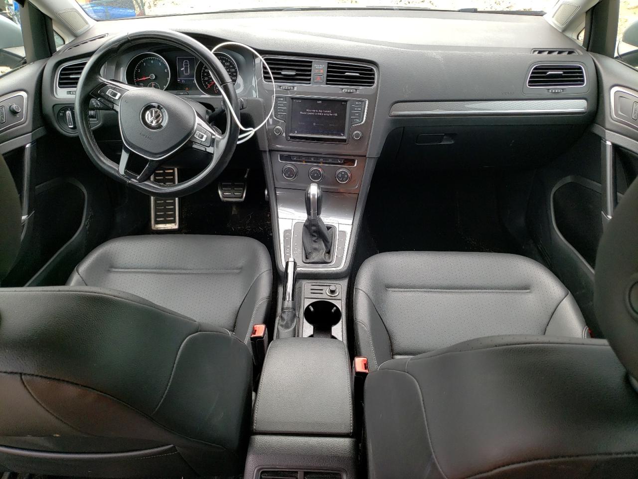 3VWH17AU5HM516192 2017 Volkswagen Golf Alltrack S