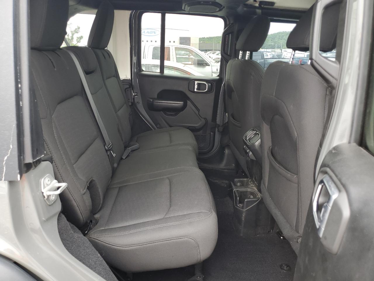 1C4HJXDGXKW579286 2019 Jeep Wrangler Unlimited Sport