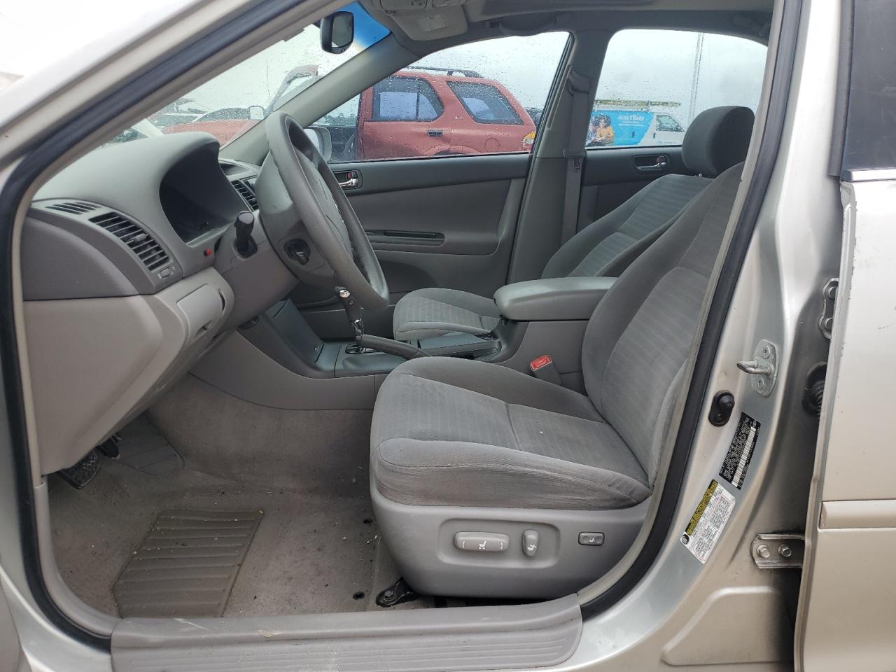 4T1BE32KX5U420662 2005 Toyota Camry Le