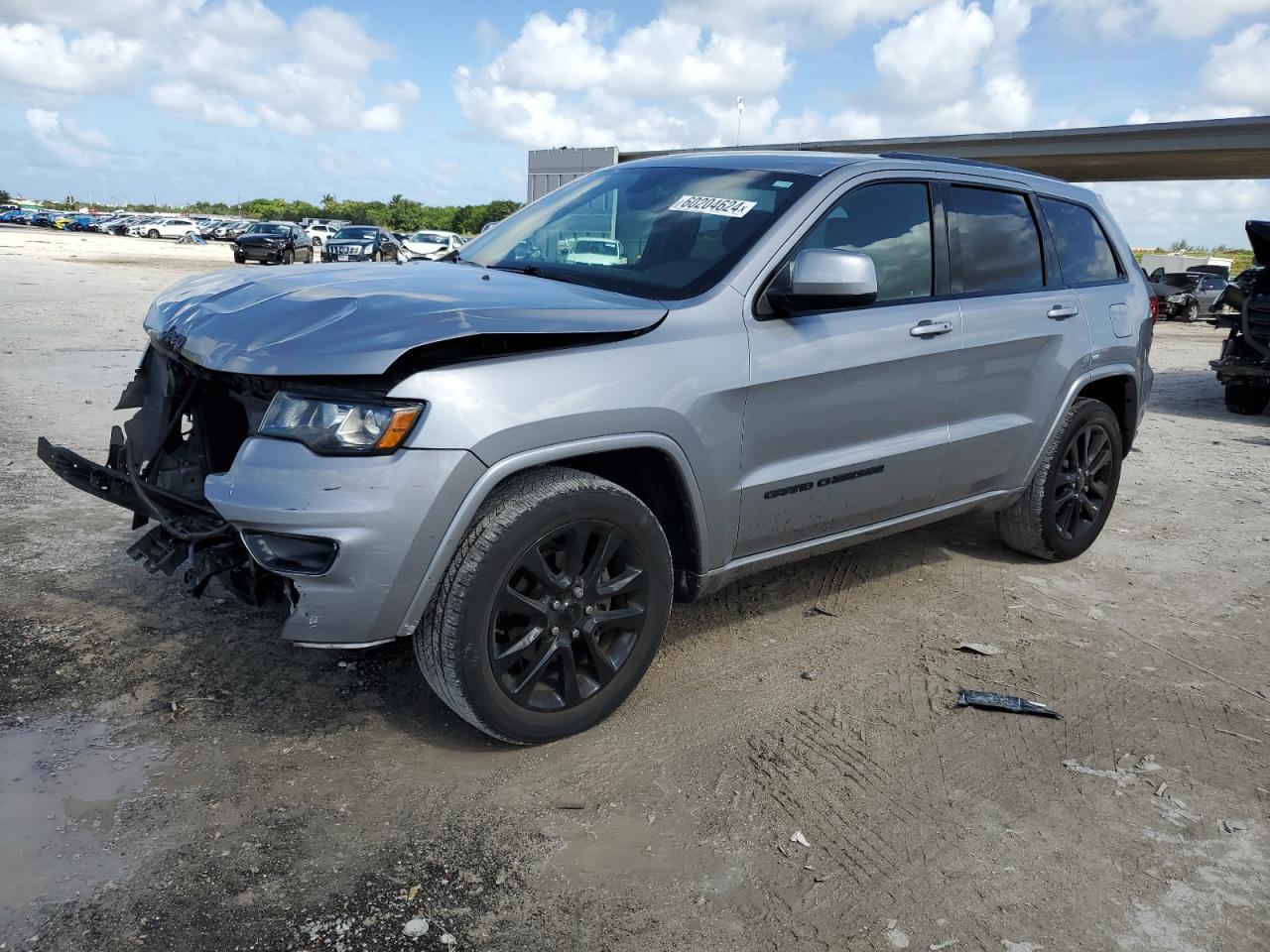 1C4RJEAG7KC572889 2019 Jeep Grand Cherokee Laredo