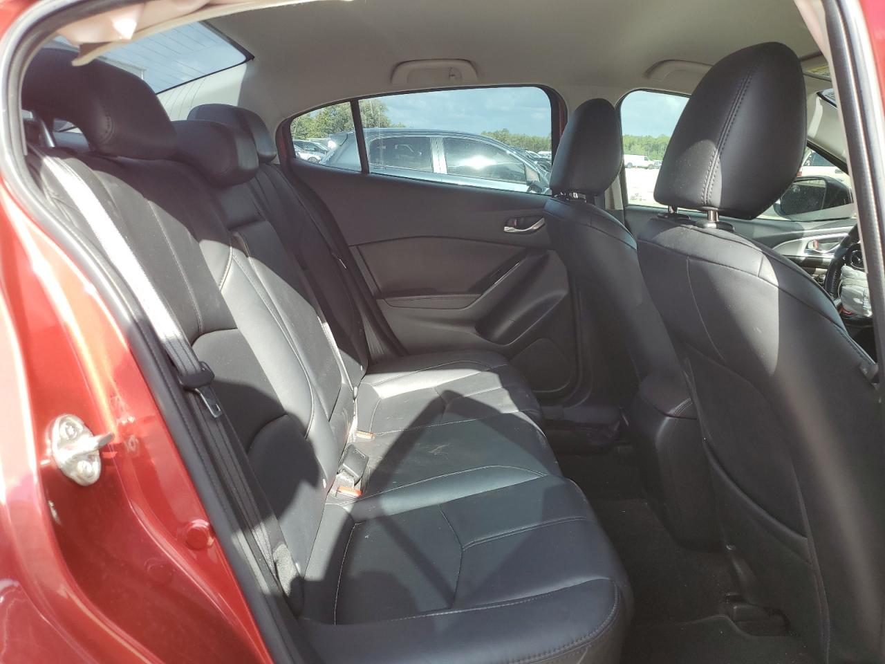 3MZBN1V30JM203629 2018 Mazda 3 Touring