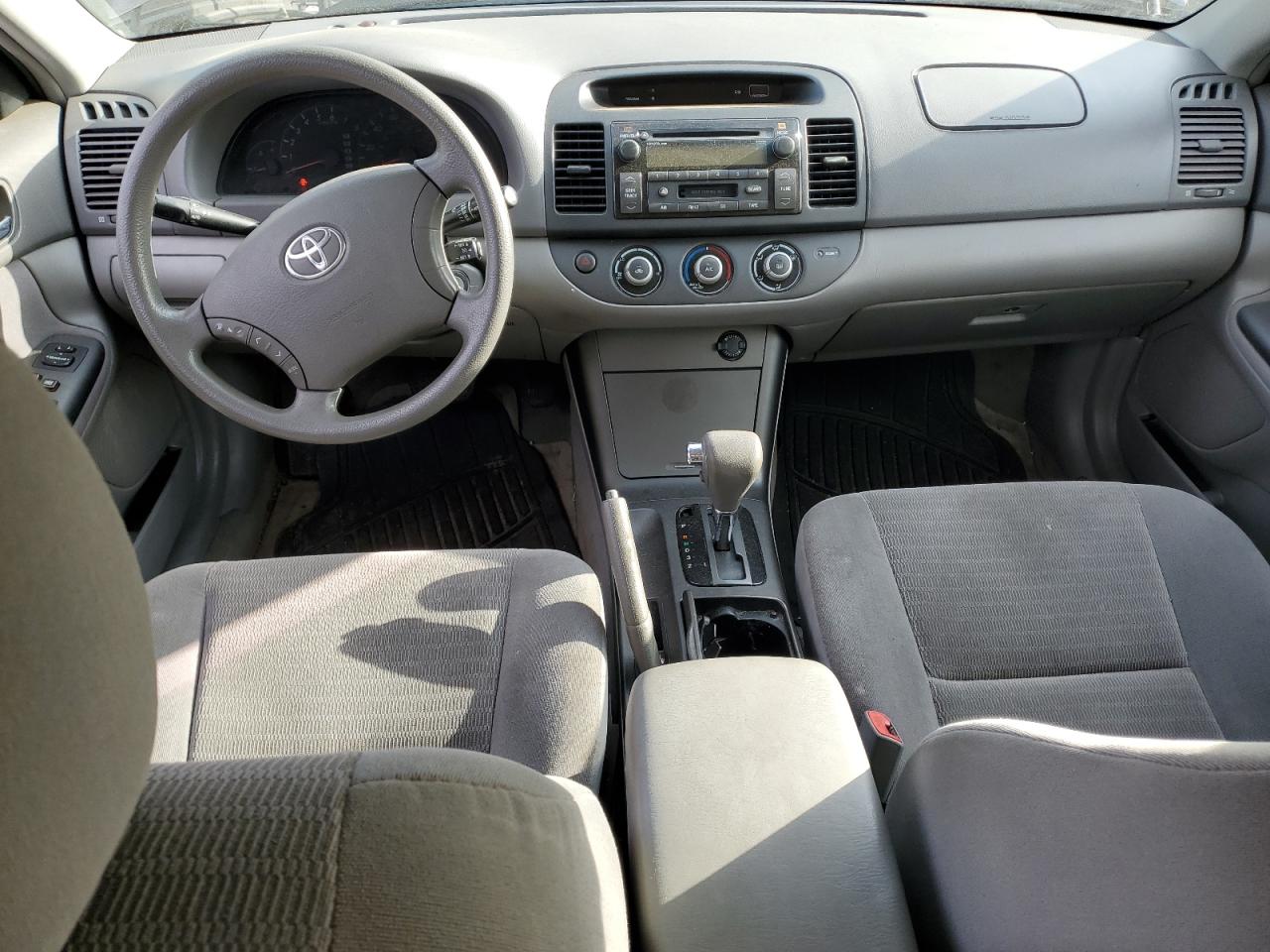 4T1BF30KX5U599785 2005 Toyota Camry Le