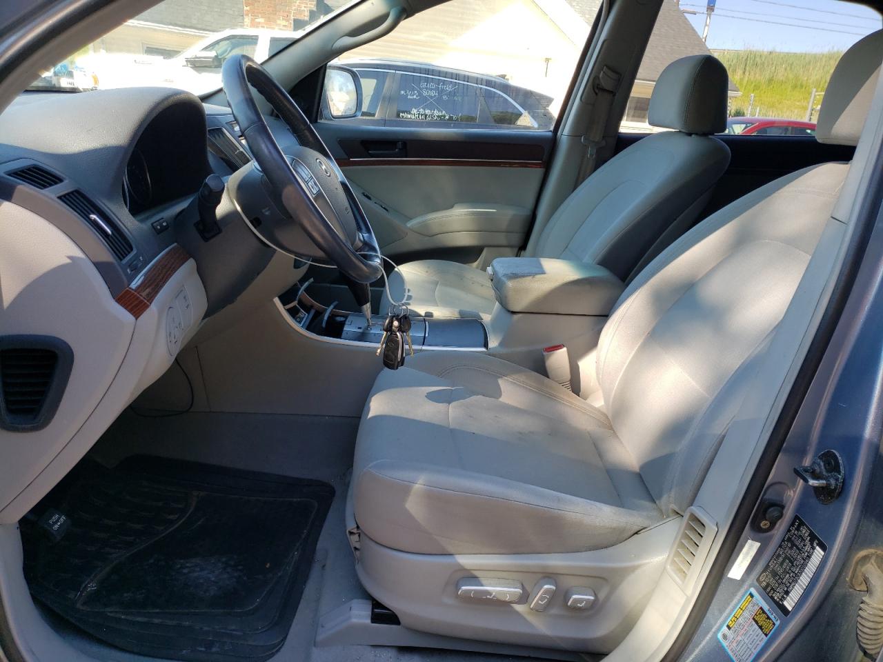 KM8NU73C97U010940 2007 Hyundai Veracruz Gls