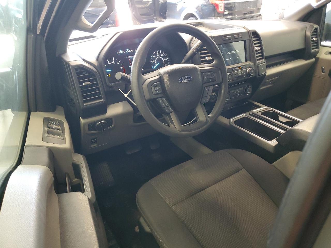 2018 Ford F150 Super Cab vin: 1FTEX1EP2JFD00375