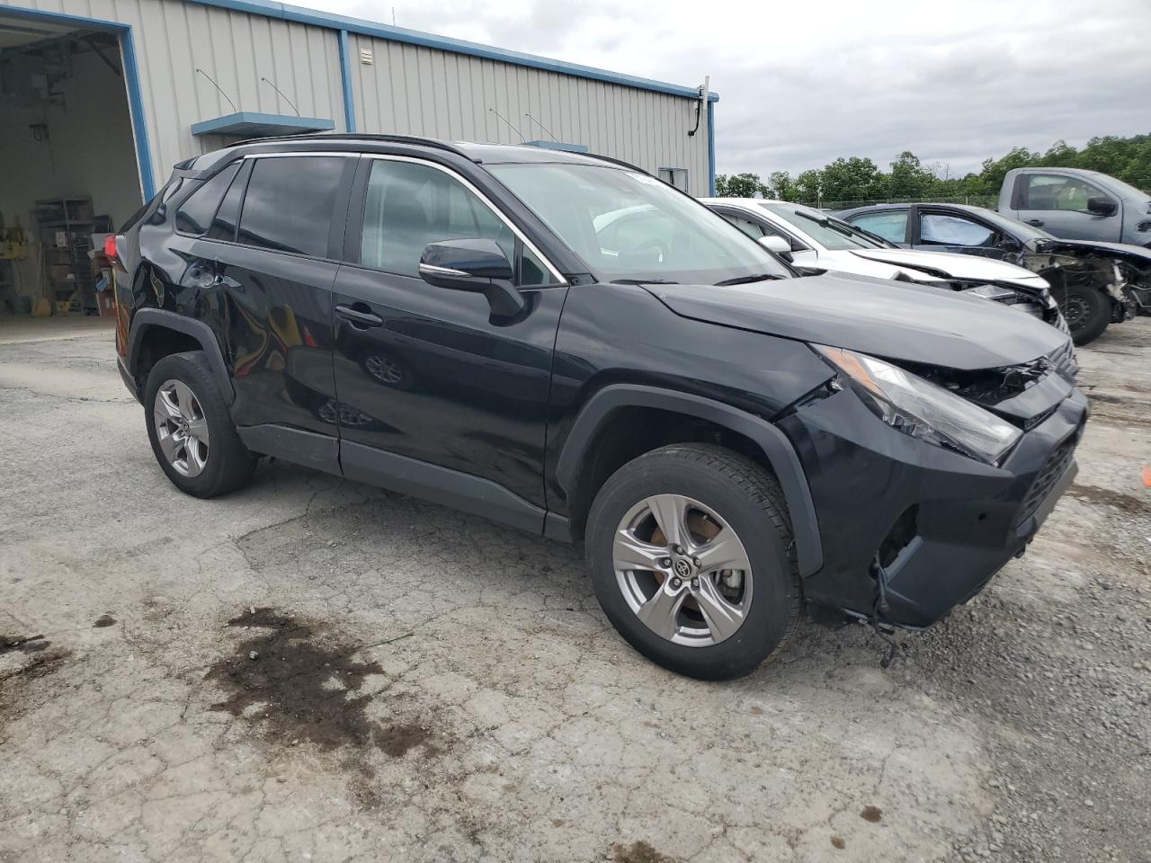 2T3W1RFV4PW267839 2023 Toyota Rav4 Xle