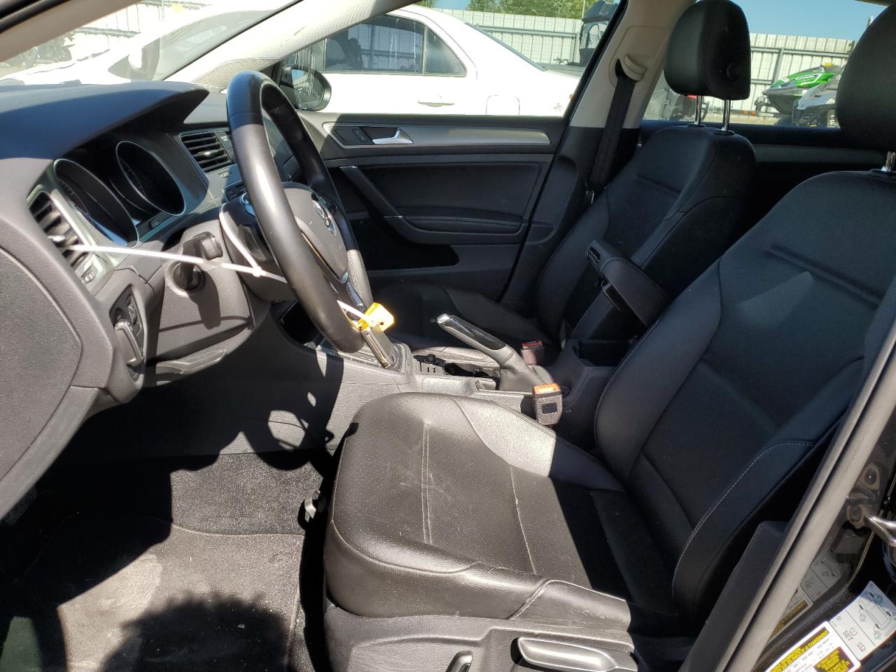 3VW217AU3HM041082 2017 Volkswagen Golf S