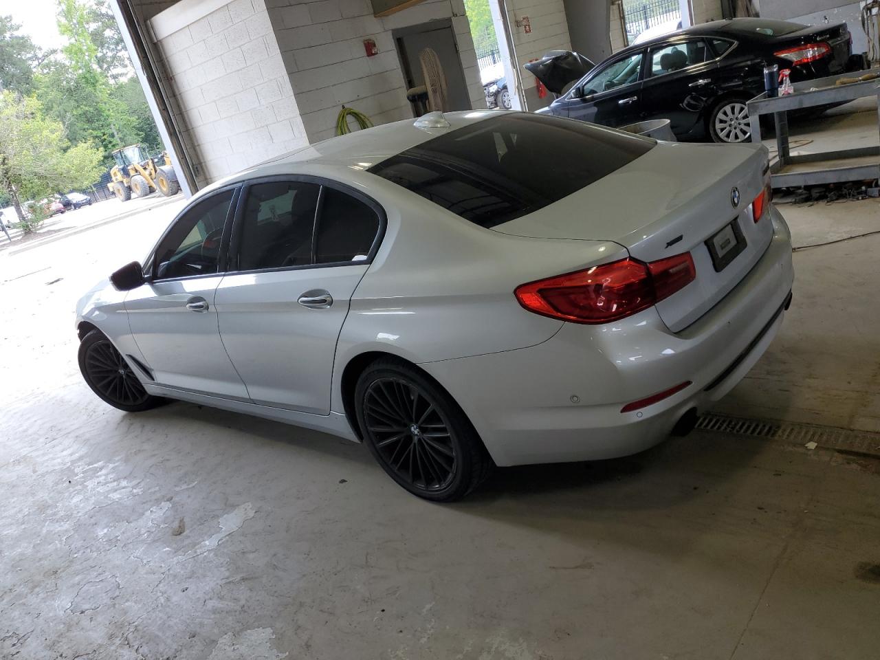 WBAJA7C38HG457722 2017 BMW 530 Xi