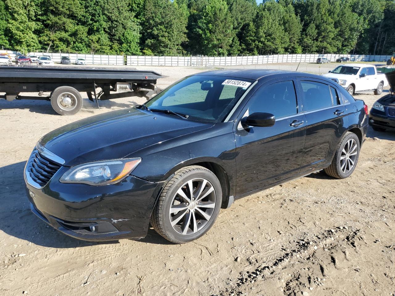 2013 Chrysler 200 Touring vin: 1C3CCBBG4DN720313