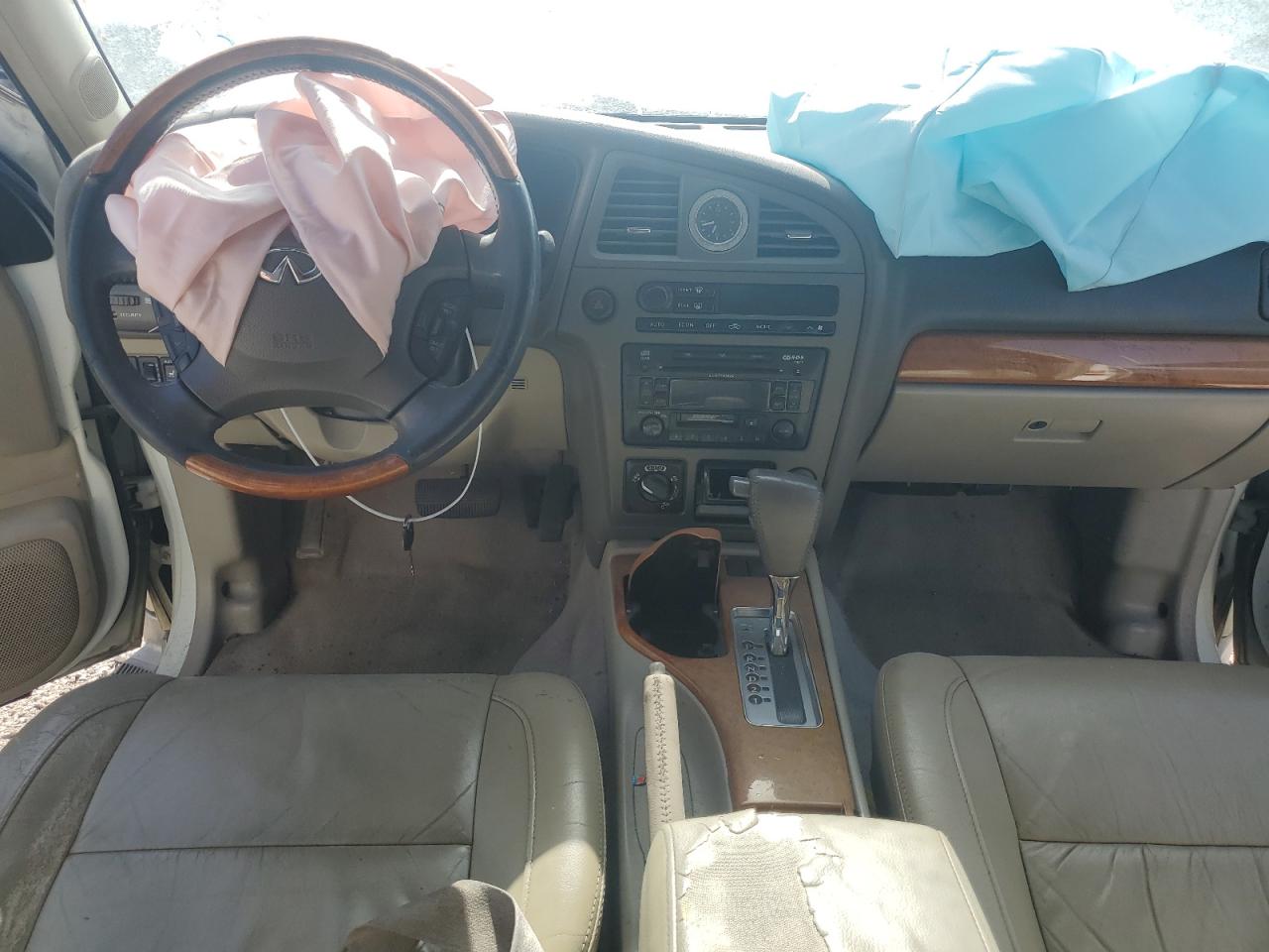 JNRDR09Y42W261065 2002 Infiniti Qx4