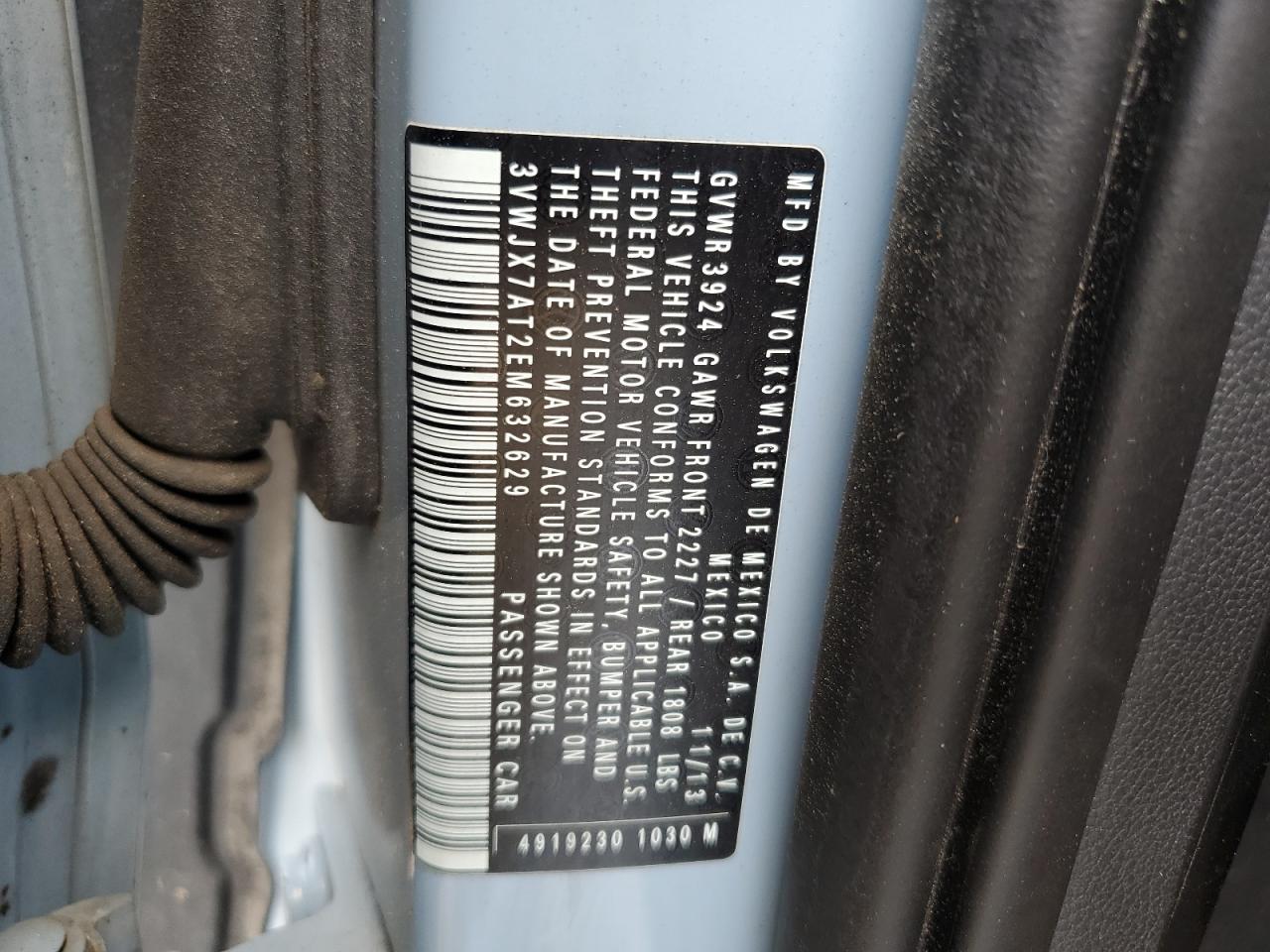 3VWJX7AT2EM632629 2014 Volkswagen Beetle