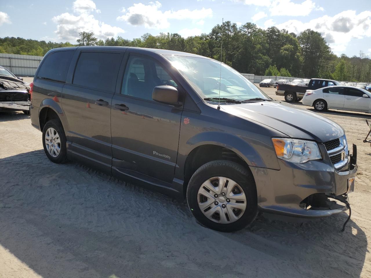 2C7WDGBG9KR779248 2019 Dodge Grand Caravan Se