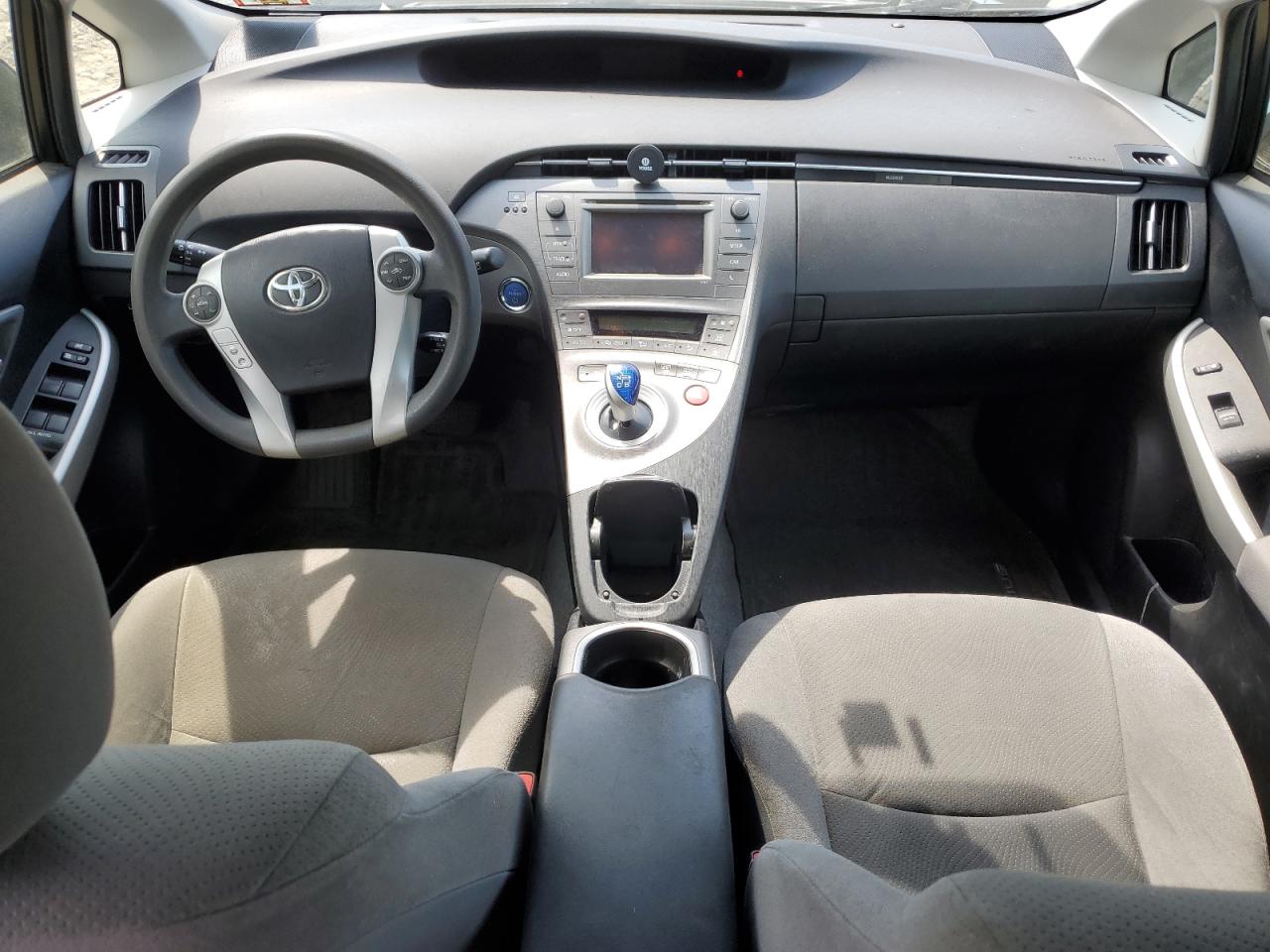 JTDKN3DU3E1858735 2014 Toyota Prius