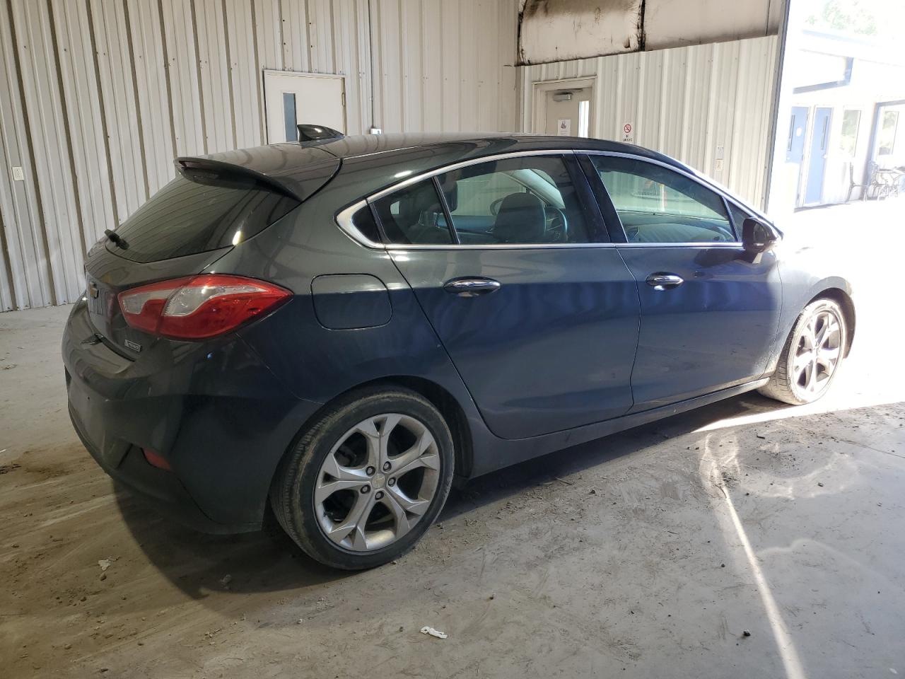 2018 Chevrolet Cruze Premier vin: 3G1BF6SM3JS638112