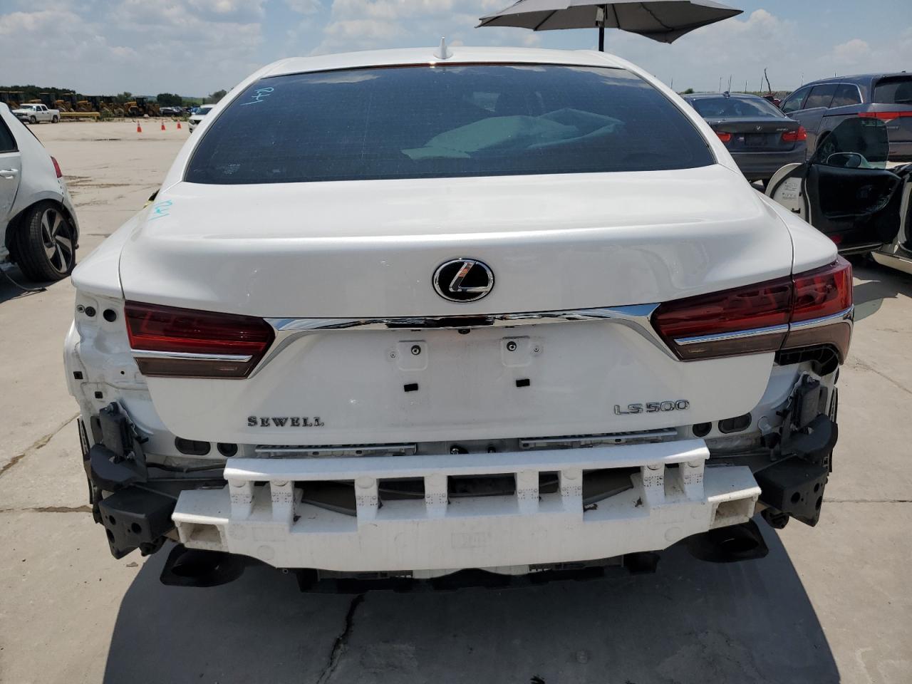 JTHB51FFXJ5001915 2018 Lexus Ls 500 Base