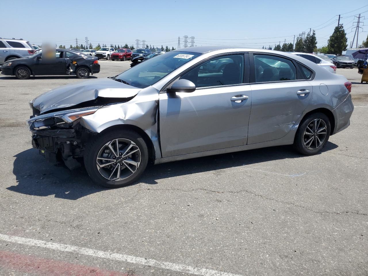 2022 Kia Forte Fe vin: 3KPF24AD6NE426643