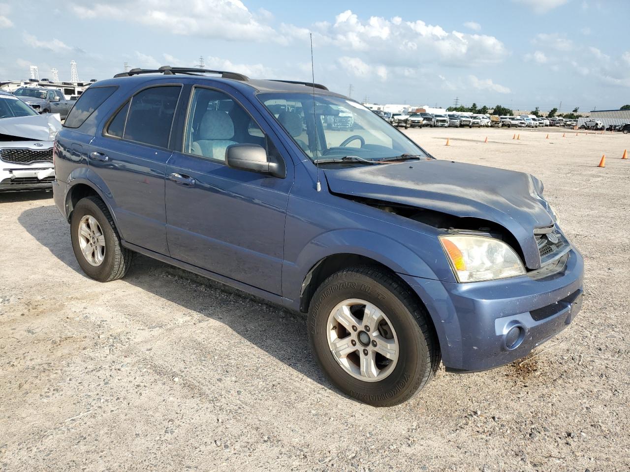 KNDJD733055343909 2005 Kia Sorento Ex