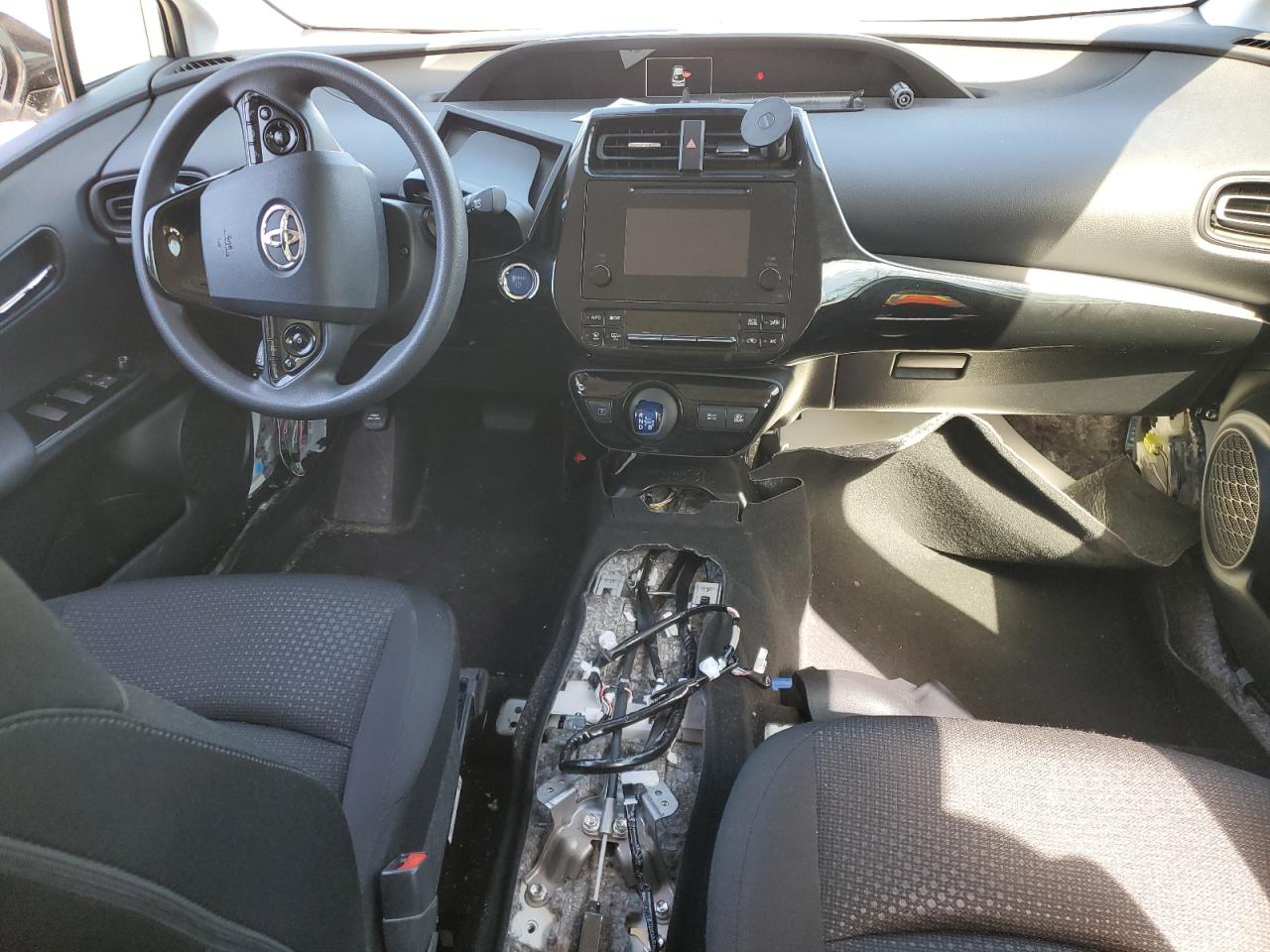 JTDL9RFU5K3003978 2019 Toyota Prius