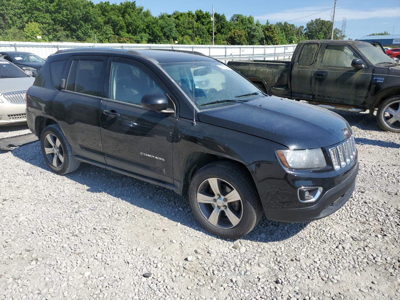 1C4NJDEBXGD558235 2016 Jeep Compass Latitude