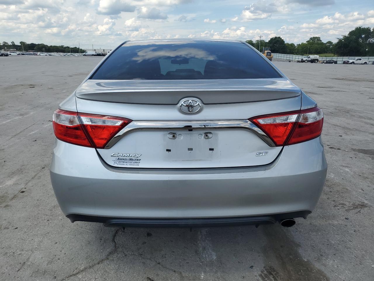 4T1BF1FK2FU951402 2015 Toyota Camry Le