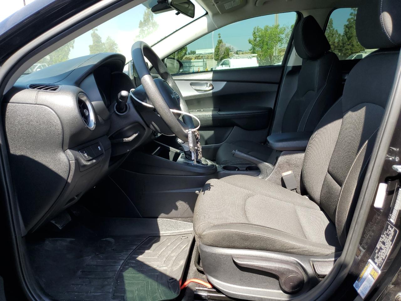 3KPF24AD2NE436098 2022 Kia Forte Fe