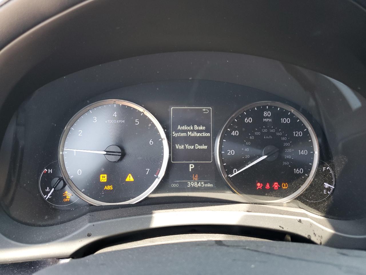 JTHC81D22J5033009 2018 Lexus Is 300