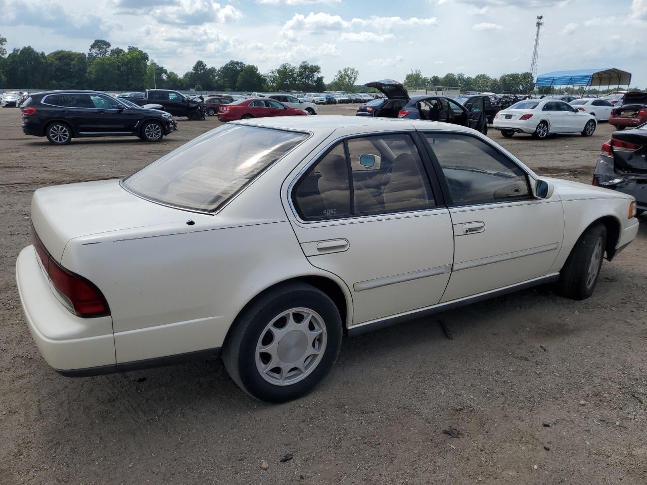 JN1HJ01F2PT102947 1993 Nissan Maxima Gxe