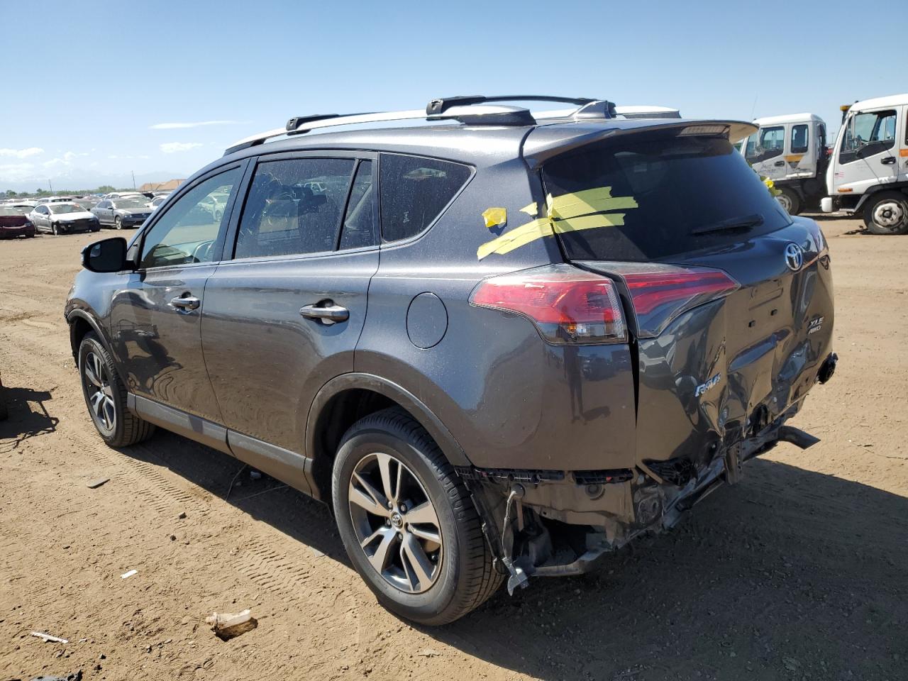 JTMRFREV3HD202723 2017 Toyota Rav4 Xle