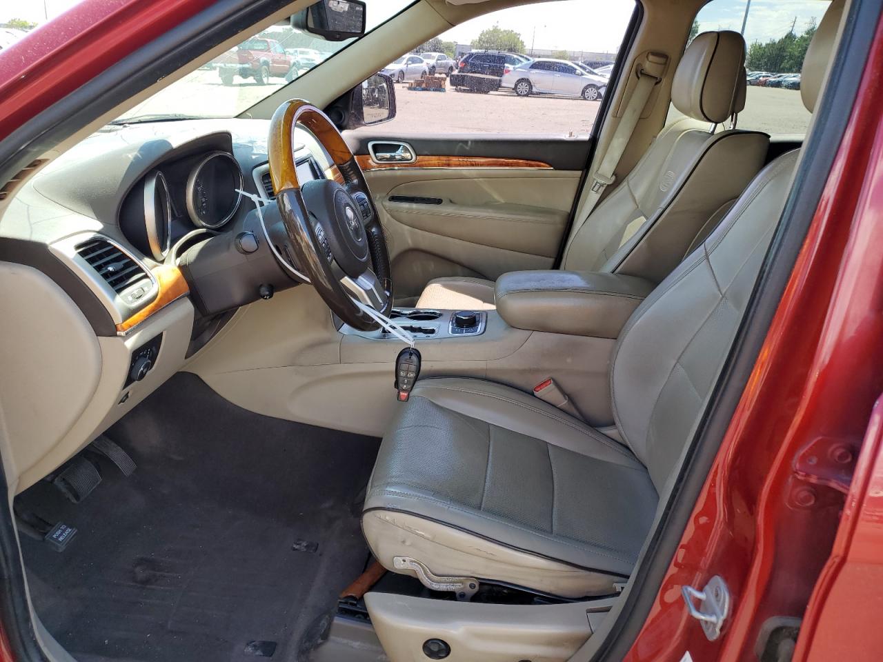 1J4RR6GT2BC560579 2011 Jeep Grand Cherokee Overland