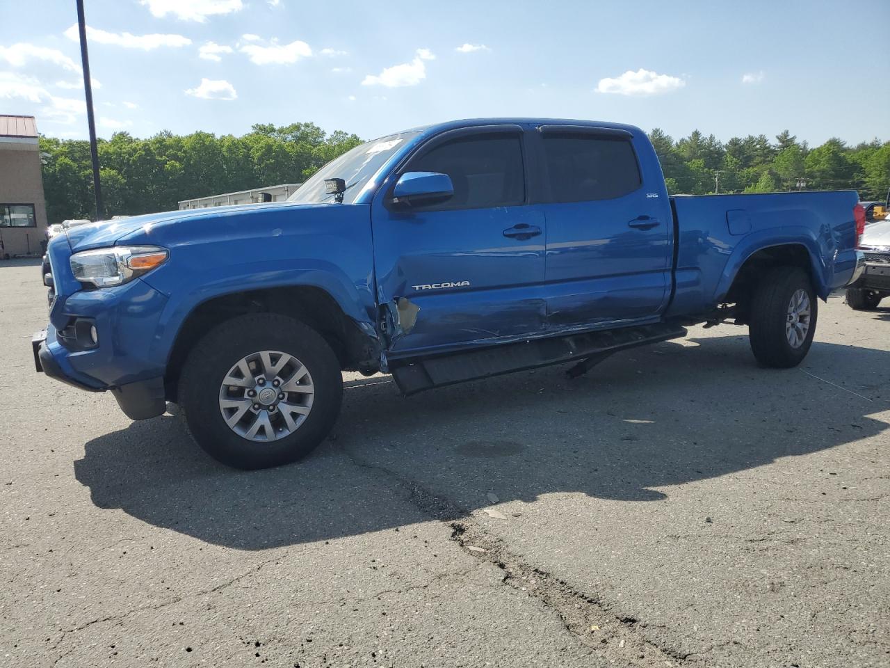 2017 Toyota Tacoma Double Cab vin: 3TMDZ5BN6HM033123