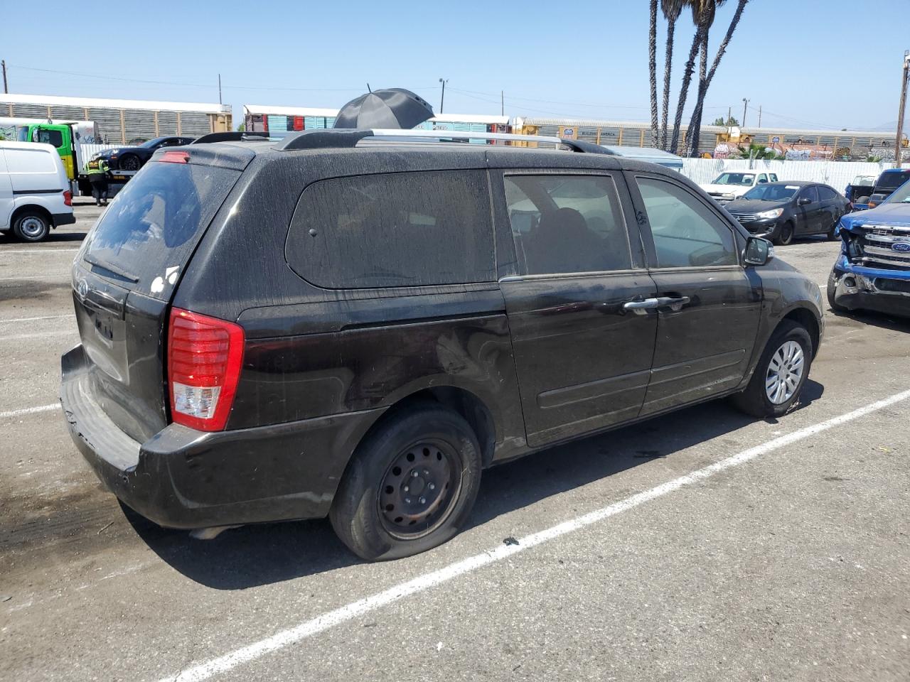 Lot #2774176355 2012 KIA SEDONA LX