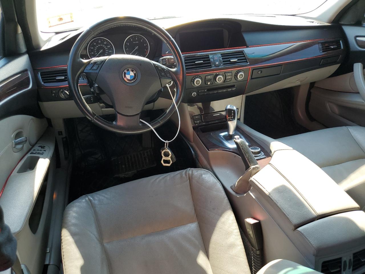 WBANU5C57AC363651 2010 BMW 528 I