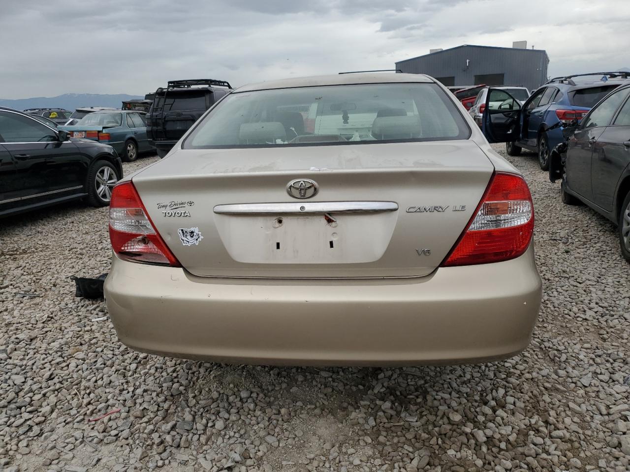 4T1BF32K64U587662 2004 Toyota Camry Le