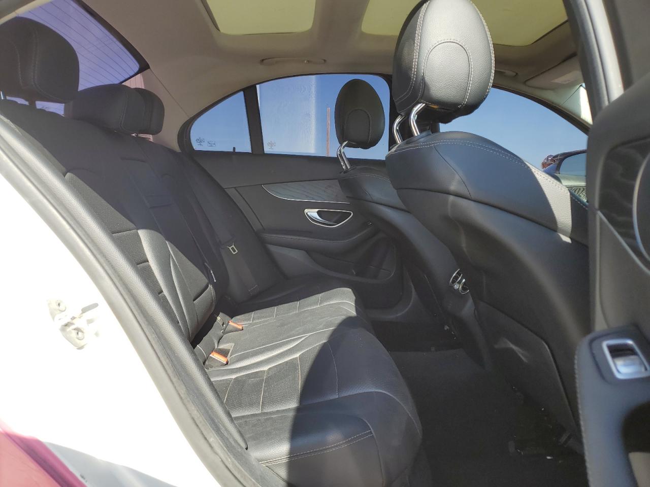 55SWF4JB1GU152380 2016 Mercedes-Benz C 300