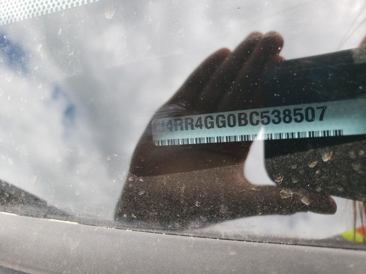 1J4RR4GG0BC538507 2011 Jeep Grand Cherokee Laredo