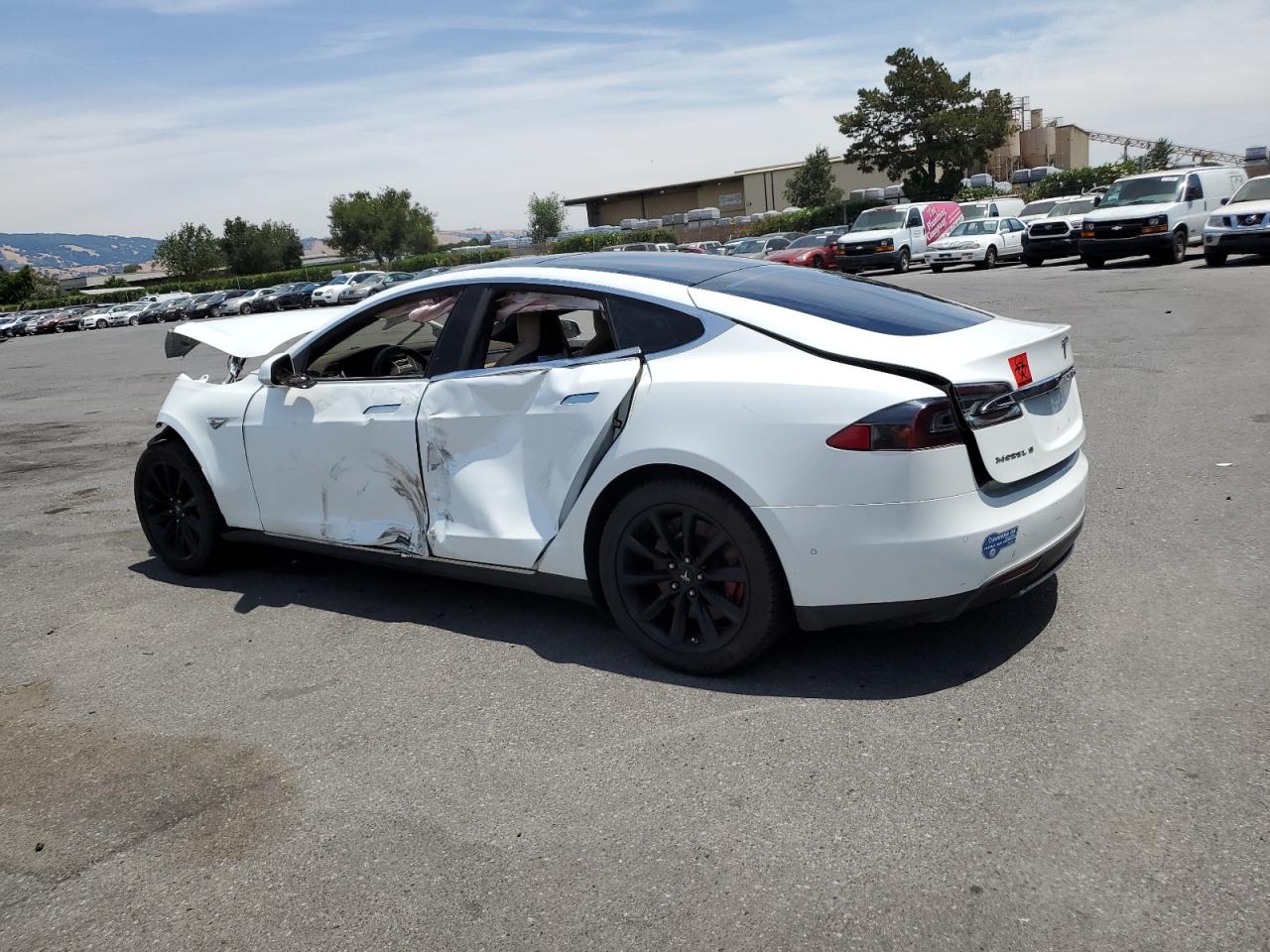 2015 Tesla Model S 85D vin: 5YJSA1H23FFP77235