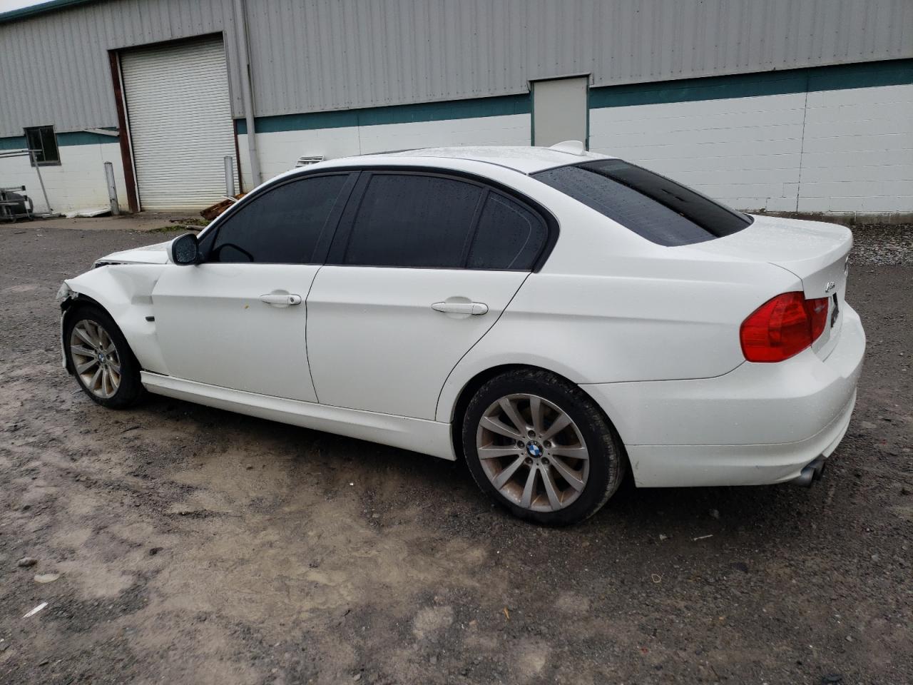 WBAPH7C5XBE675008 2011 BMW 328 I