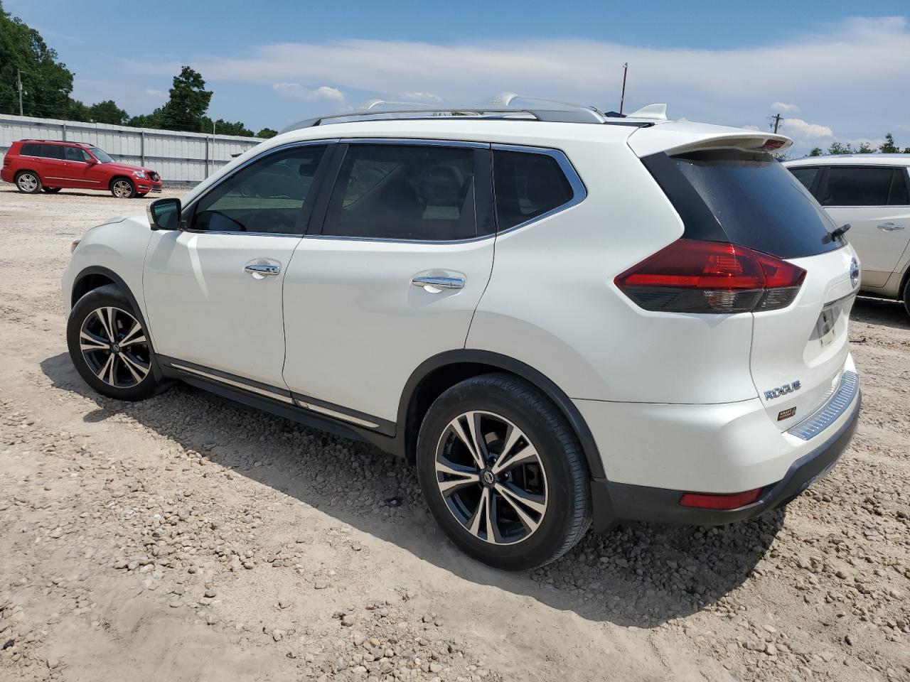 5N1AT2MT8JC808328 2018 Nissan Rogue S