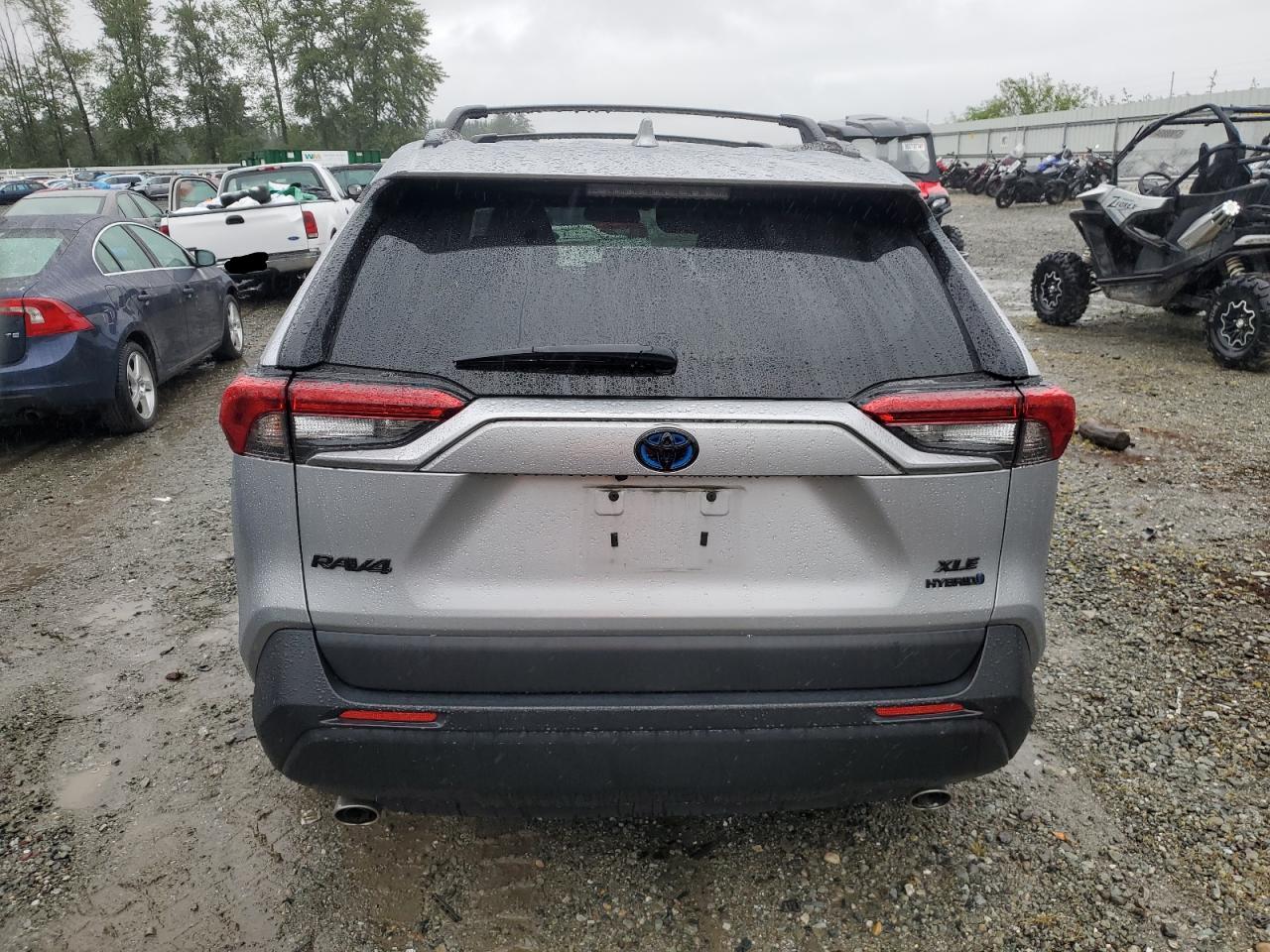 2T3RWRFV9LW080251 2020 Toyota Rav4 Xle