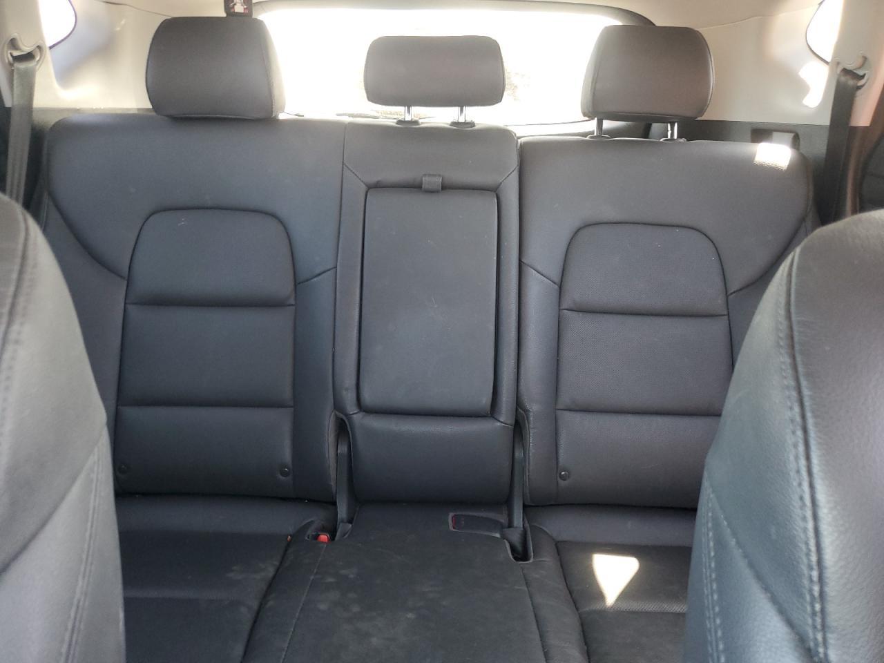 KM8J3CA24JU621650 2018 Hyundai Tucson Value