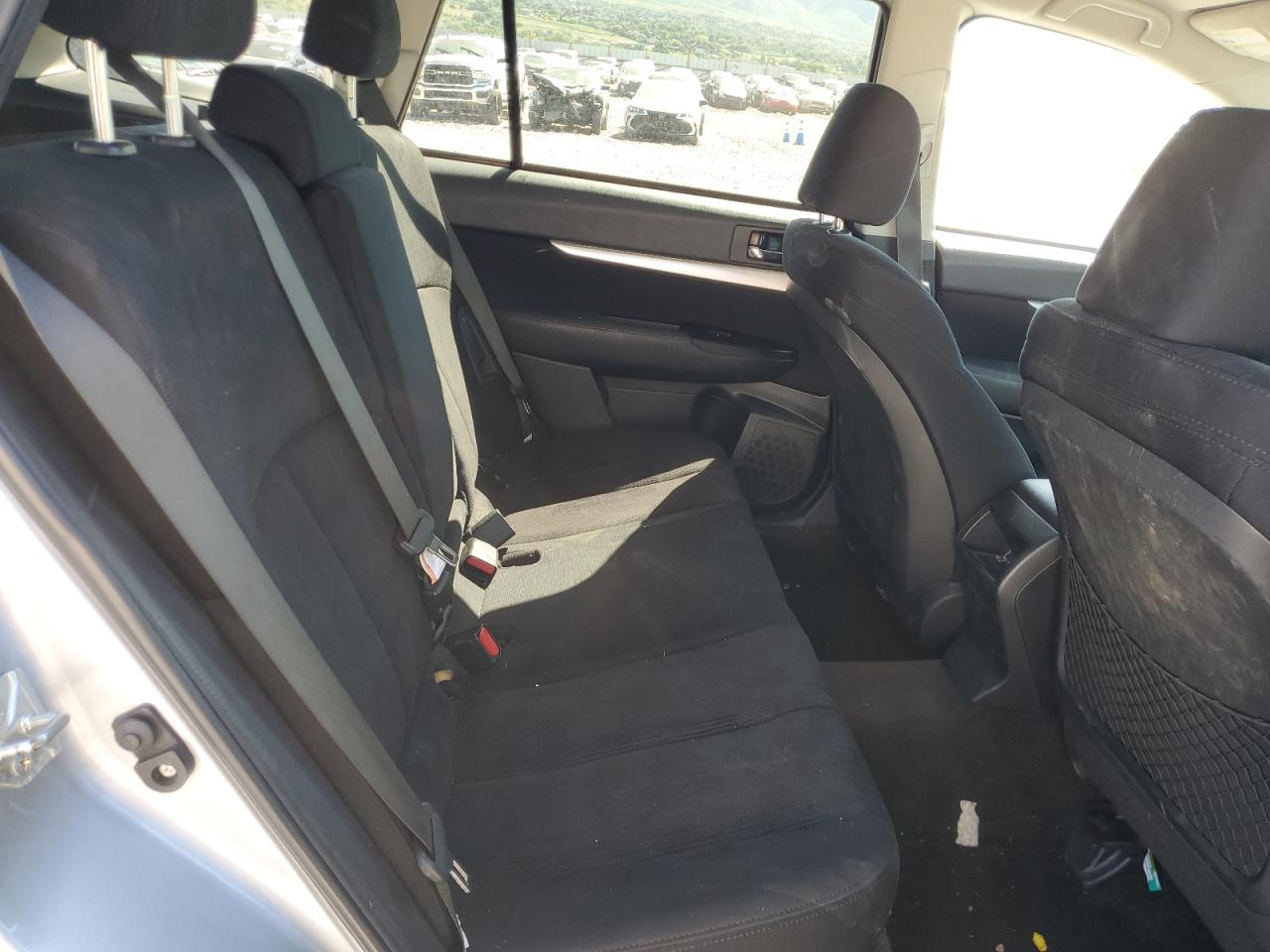 4S4BRCCC5D3320775 2013 Subaru Outback 2.5I Premium