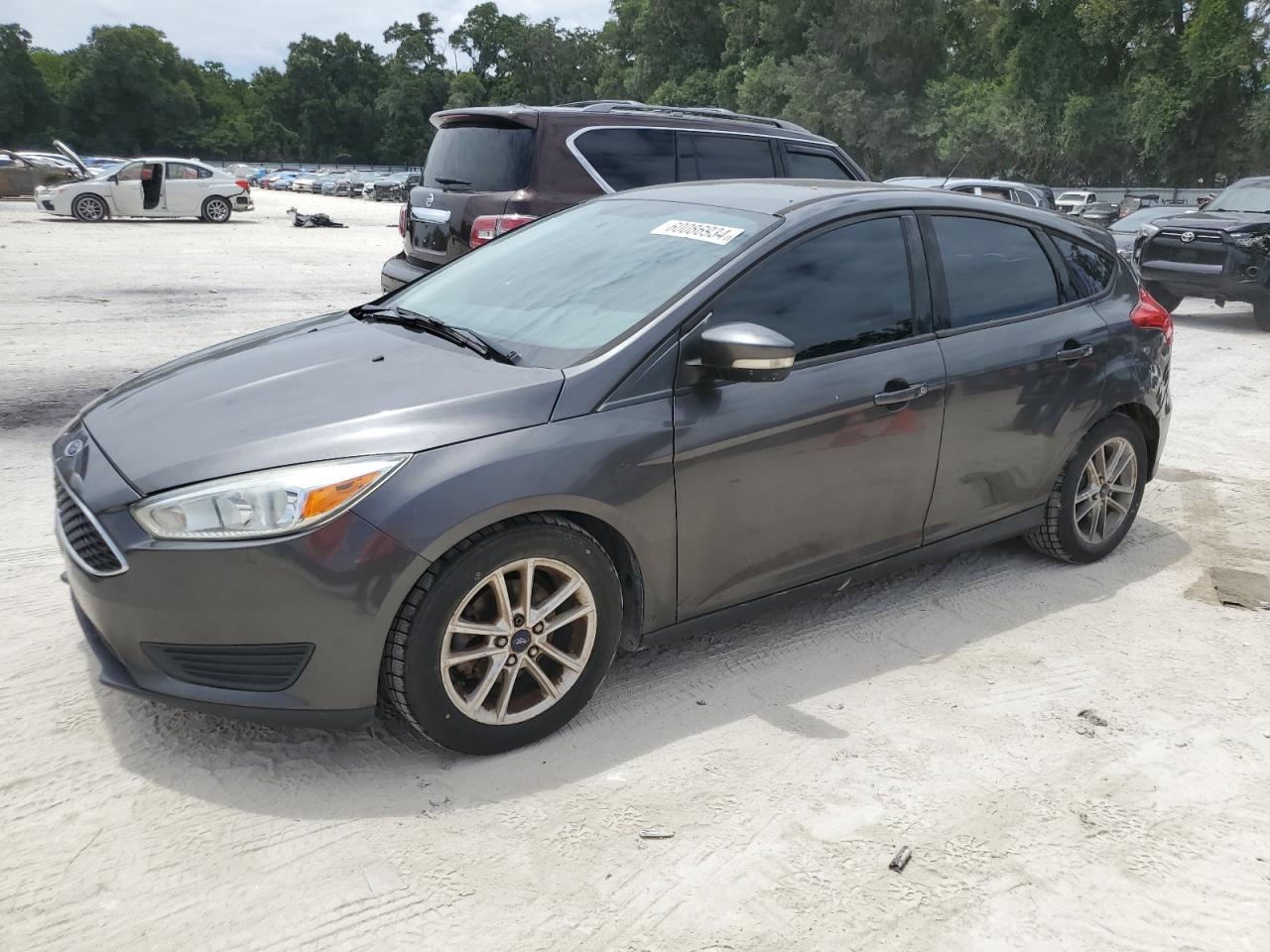 2015 Ford Focus Se vin: 1FADP3K22FL365970