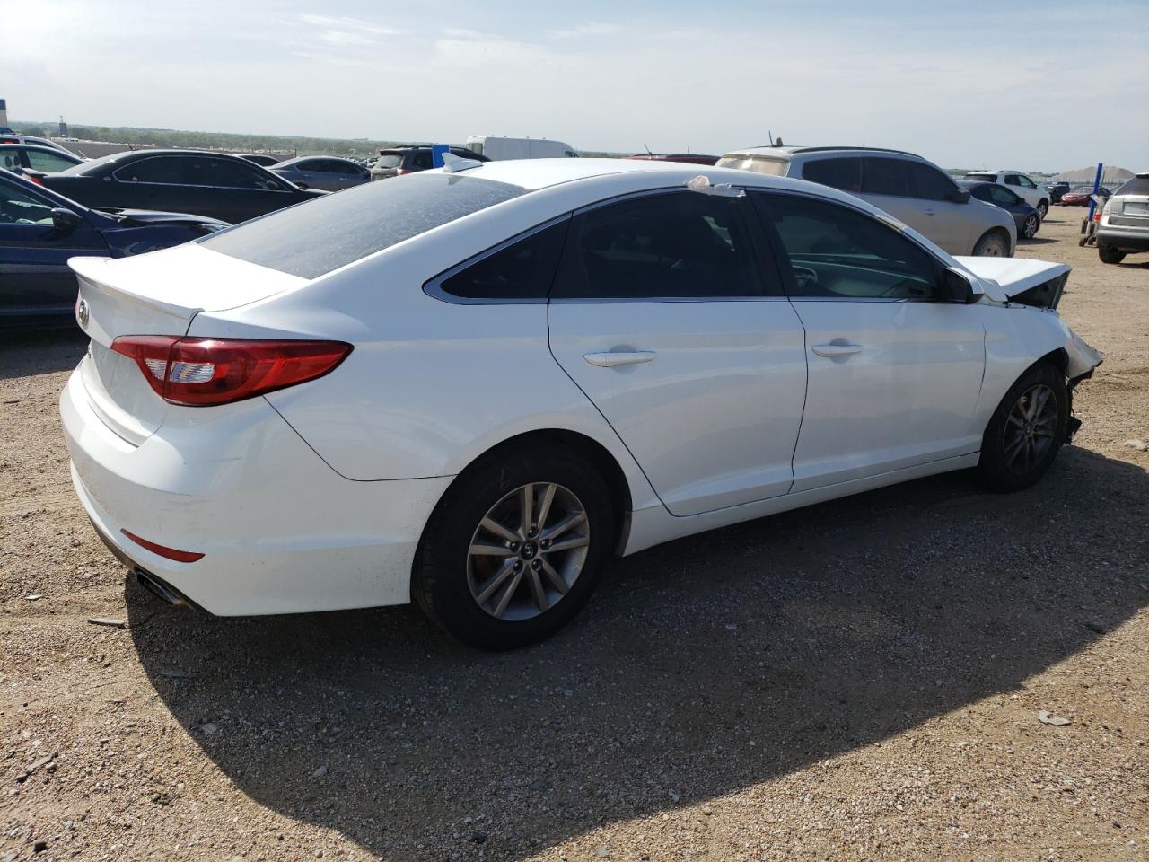 5NPE24AF2FH185299 2015 Hyundai Sonata Se