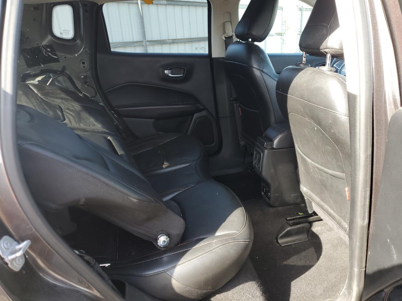 3C4NJDDB1KT709015 2019 Jeep Compass Trailhawk