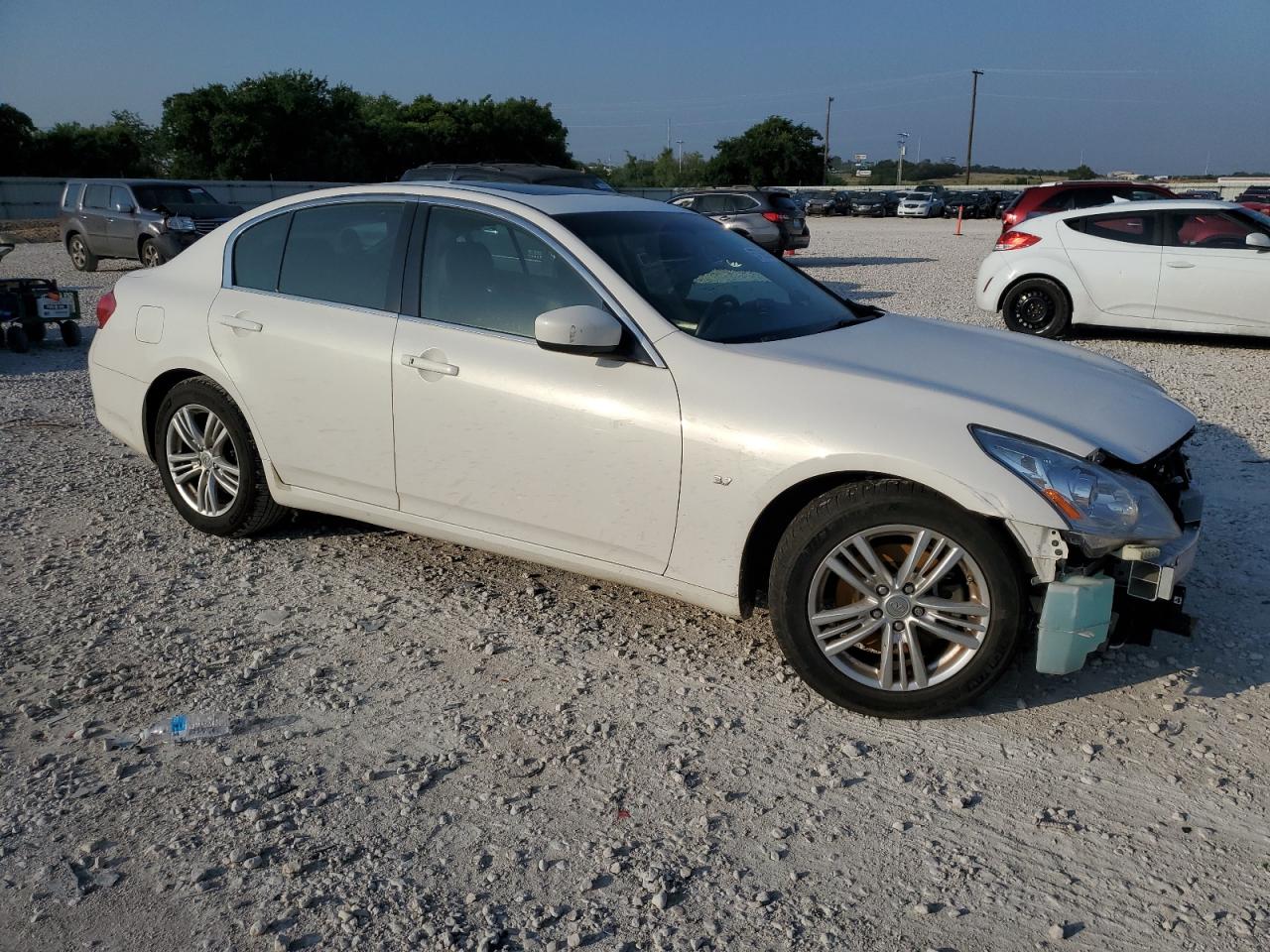 2015 Infiniti Q40 vin: JN1CV6AP4FM503452