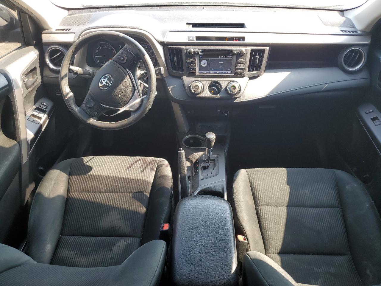 2T3BFREV2HW614393 2017 Toyota Rav4 Le