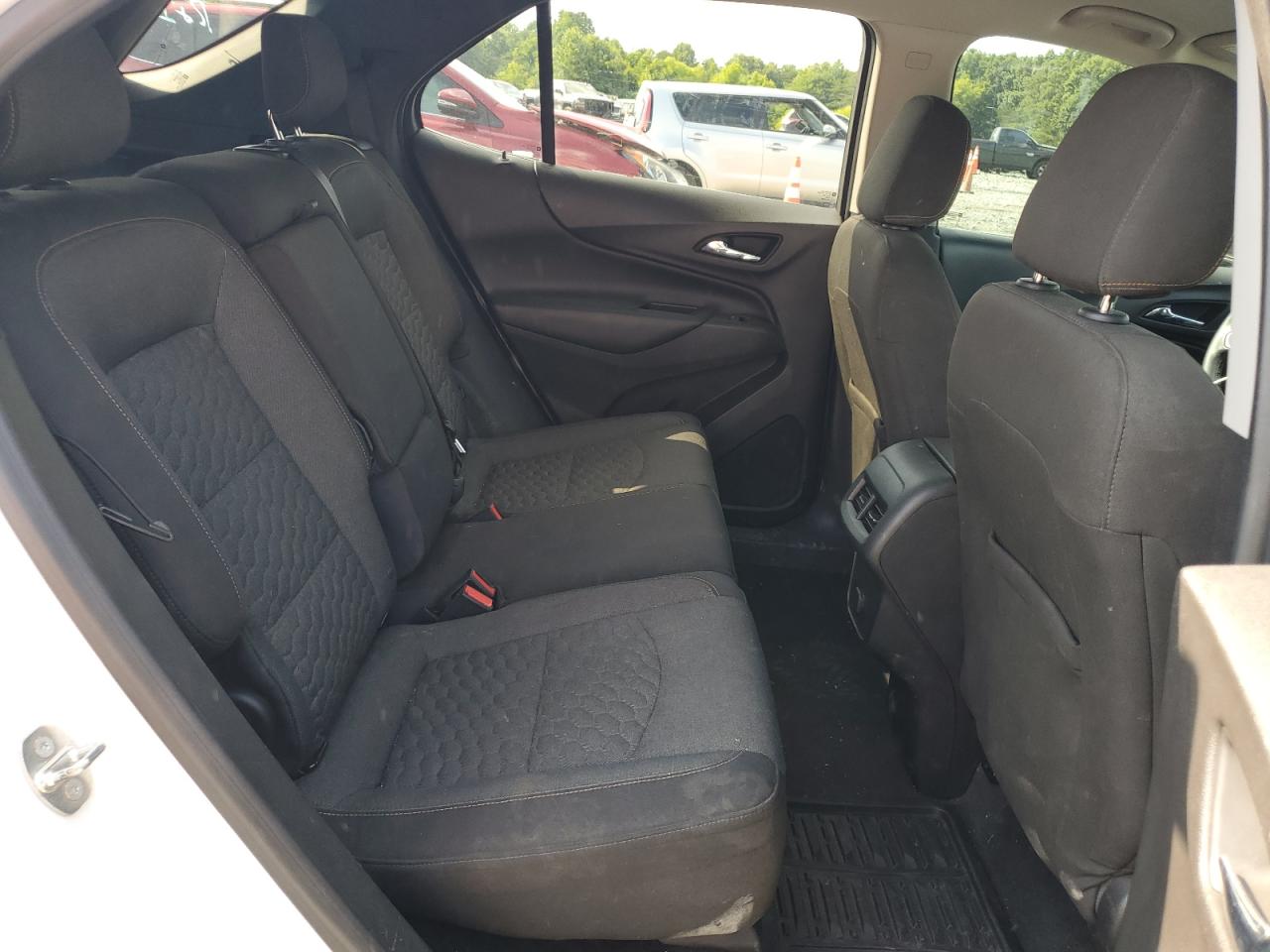 3GNAXJEV2JS523497 2018 Chevrolet Equinox Lt