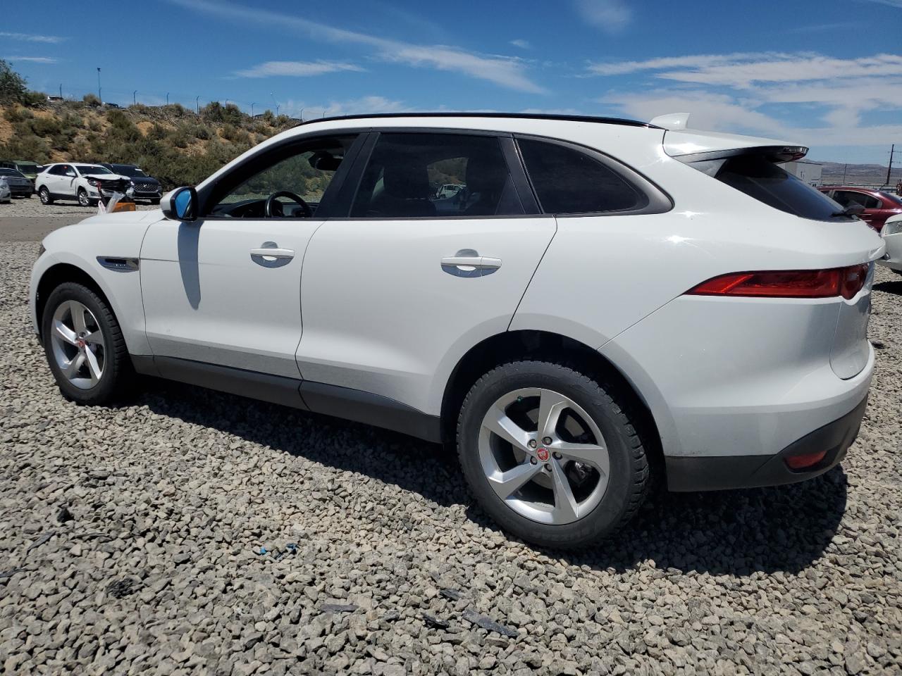 2017 Jaguar F-Pace Premium vin: SADCJ2BV3HA495822