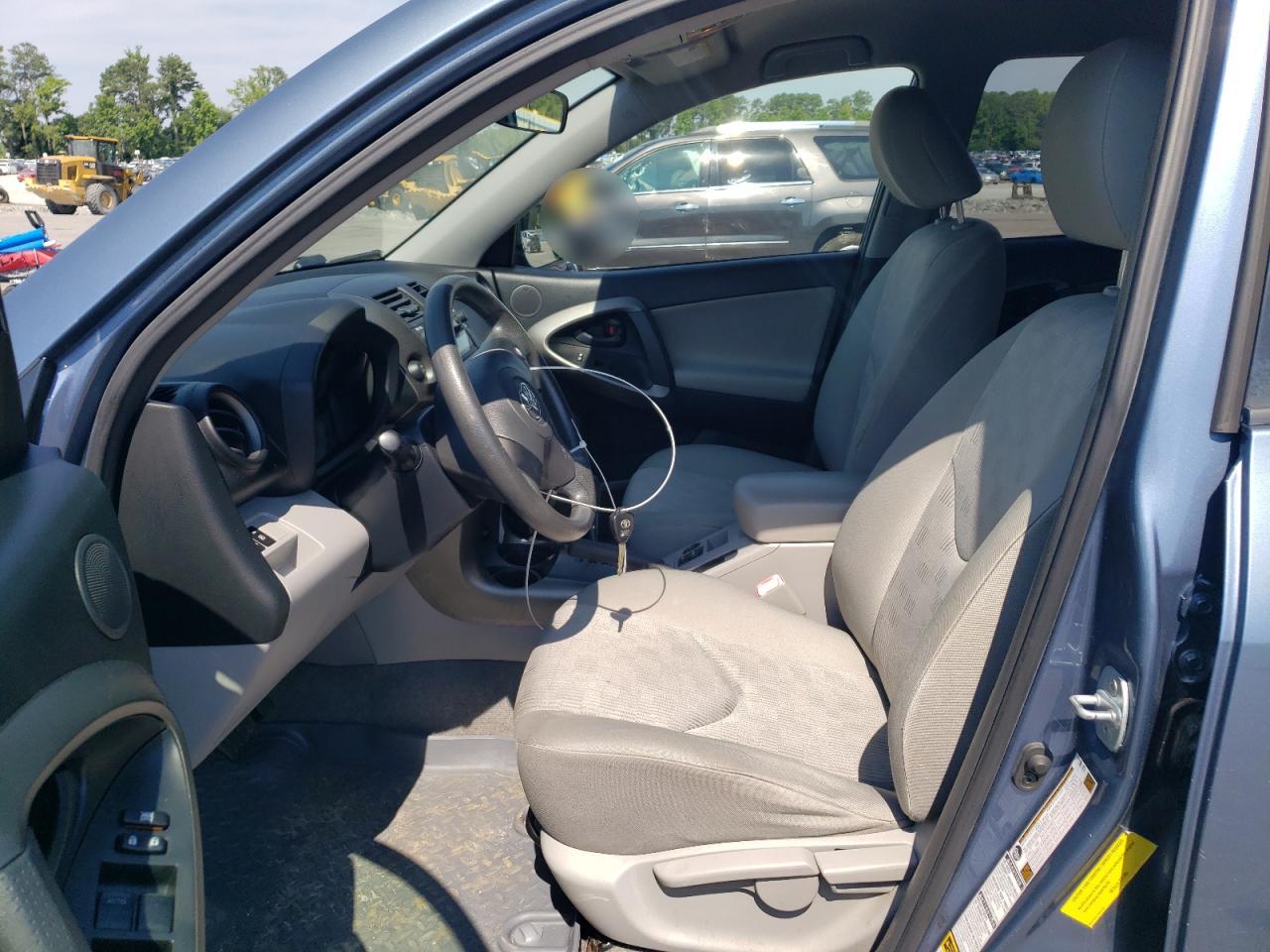 JTMBF33VX95007621 2009 Toyota Rav4